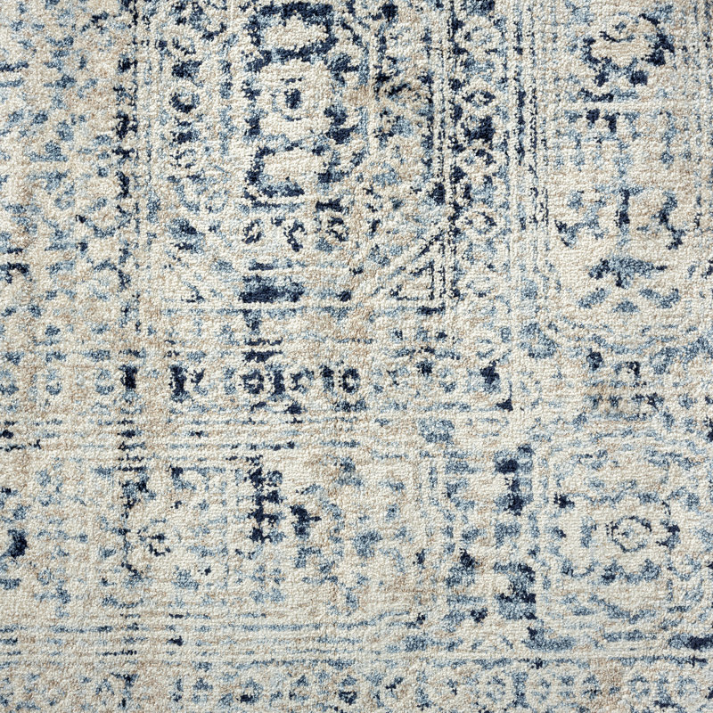 Tapis bleu Erisnor, Rectangle 5 pi 3 po x 7 pi 3 po