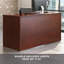 Bureau 60 po x 24 po avec rehausse, finition rouge