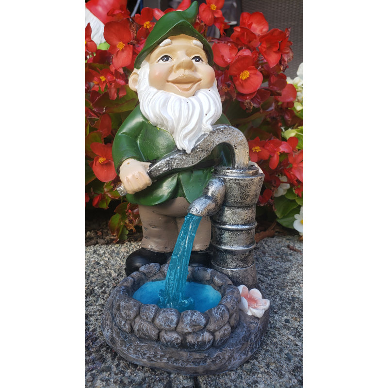 Gnome de jardin Ernell pompant de l'eau