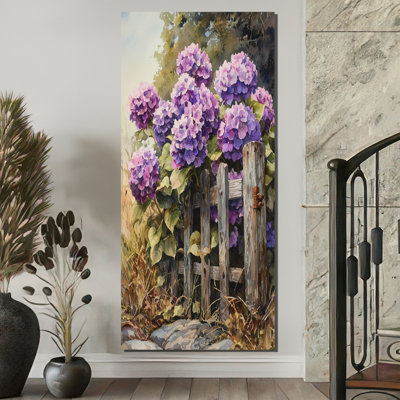 «Summer Hydrangeas» par The Farm Fence V - impression sur toile encadrée
