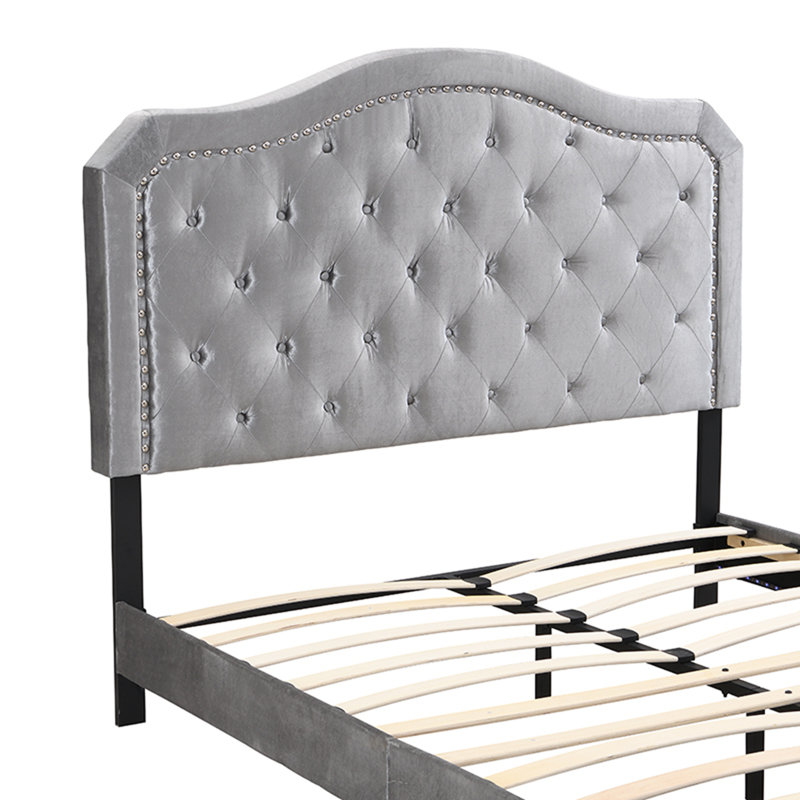Bouton de lit rembourré capitonné avec un design incurvé - Support de lattes en bois robuste - Assemblage facile - Velours gris clair - Avec lit plateforme à DEL - Grand