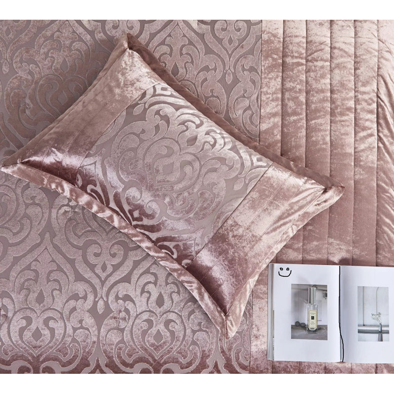 Wanship Polyester Bedspread with Pillow Shams Included, Pink, Super King Quilt + 2 Standard Shams