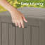 Boîte de terrasse verrouillable en résine résistante à l'eau 30 gallons Decksplore-122408945