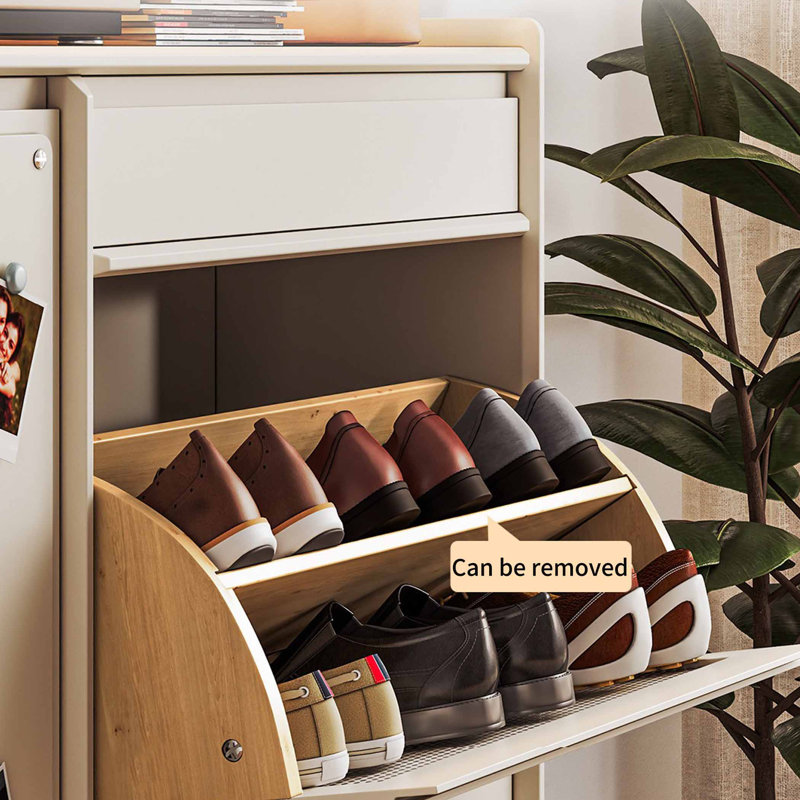 Armoire à chaussures étroite de style italien à l'entrée, H 41,73 po x l 47,24 po x P 11,81 po