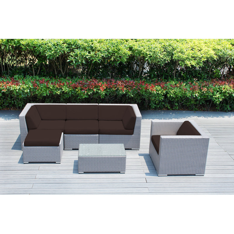 Ensemble de conversation en osier pour 5 personnes avec coussins Lumini, Toile Sunbrella® rouge Jockey