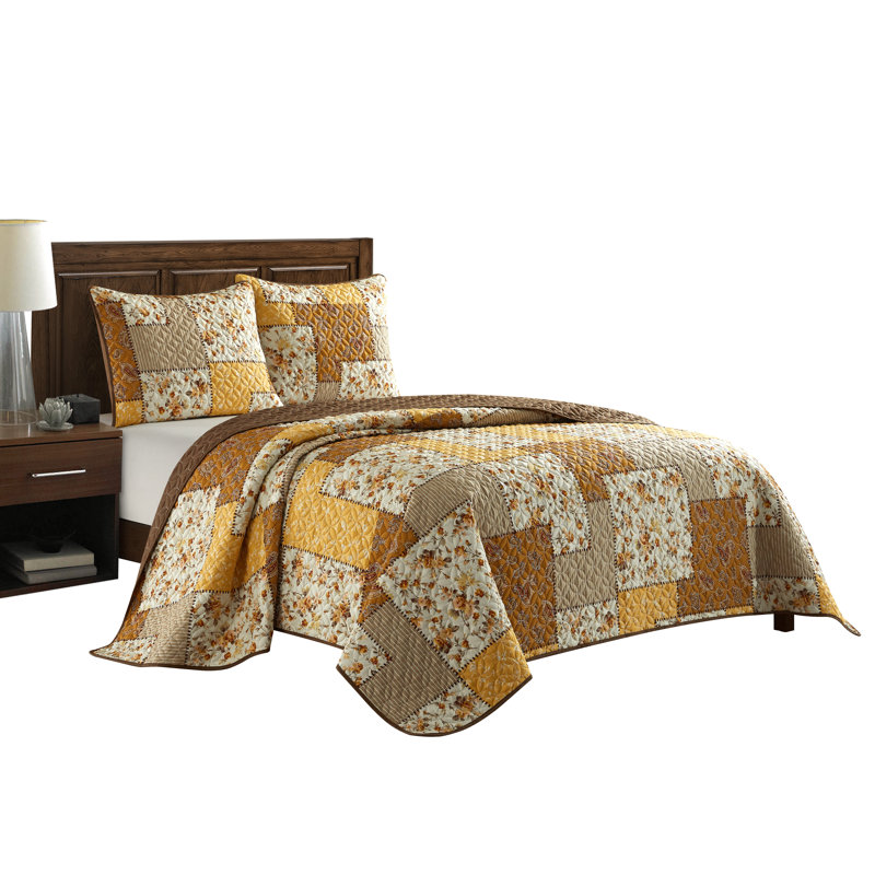 Fayetta 3 Piece Patchwork Quilt Set, Queen