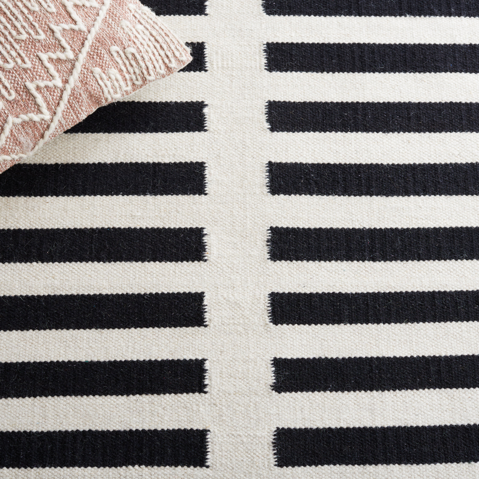 Delia Rug, Rectangle 3' x 5'