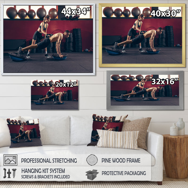 Athlétisme, femme avec haltères - décoration murale aérobie et musculation_106273, H 16 po x l 32 po x P 1 po