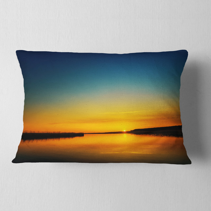 Coussin lombaire de soleil sur le fleuve