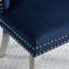 De 2 chaises de salle à manger avec dossier à oreilles, bleu, dossier à boutons, 2 chaises à oreilles et somptueuses