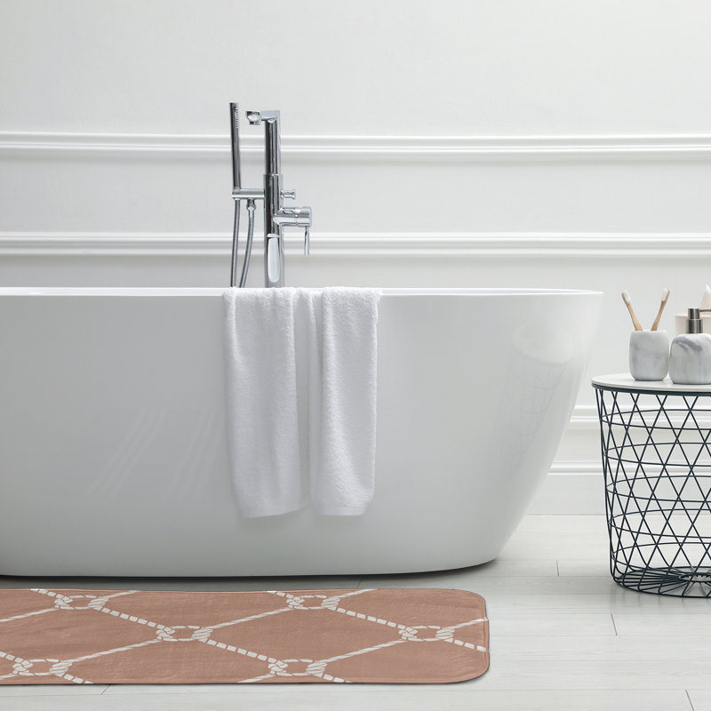 Tapis de bain Nautical Nights, L 21 po x L 34 po, Rose