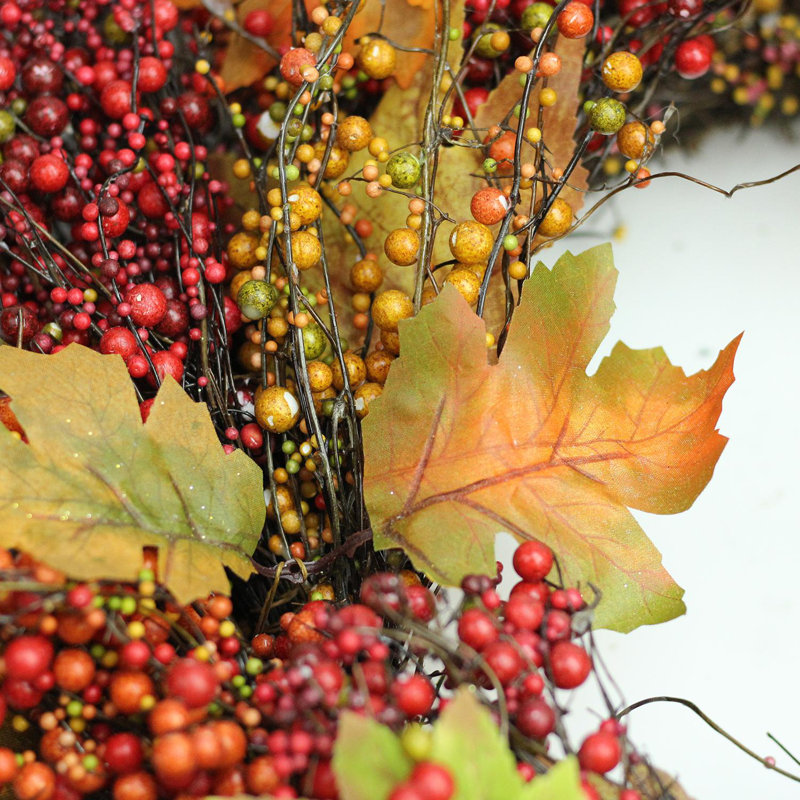 Couronne de récolte de feuilles d'érable et de rameaux artificiels 22 po