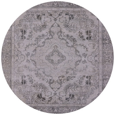 Sabra Oriental Indoor Rug