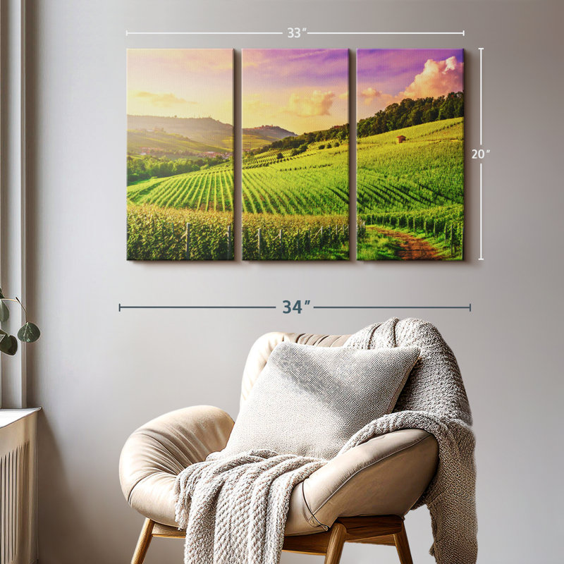 "Vineyard In Langhe" sur toile, H 20 po x l 33 po x P 1,25 po