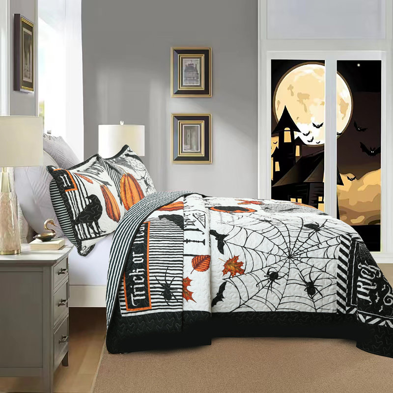 Halloween Themed Black and Orange Polyester Quilt Set