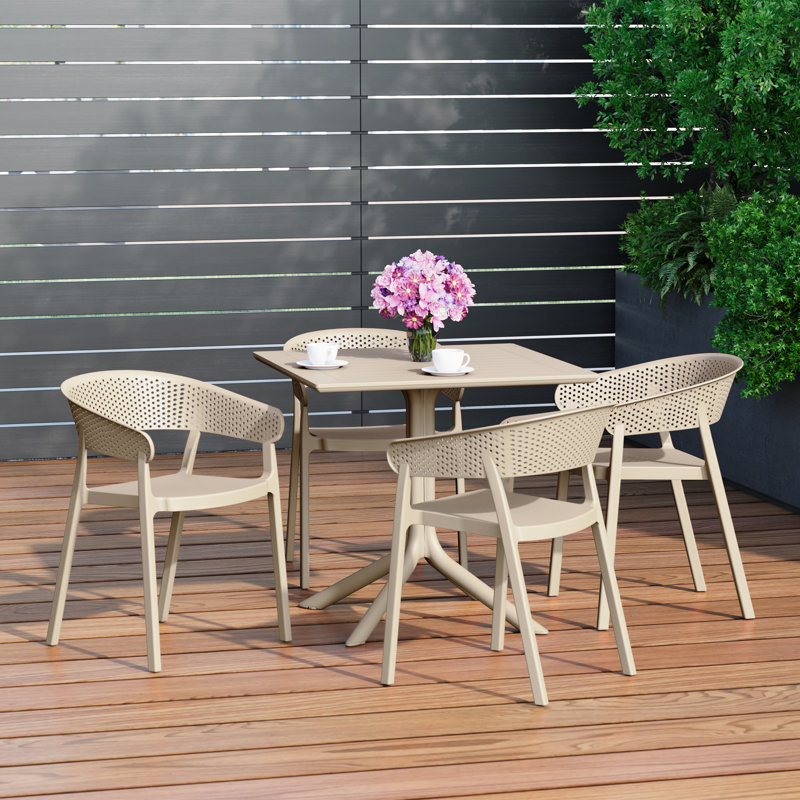 4-Person Outdoor Square Dining Set, Beige