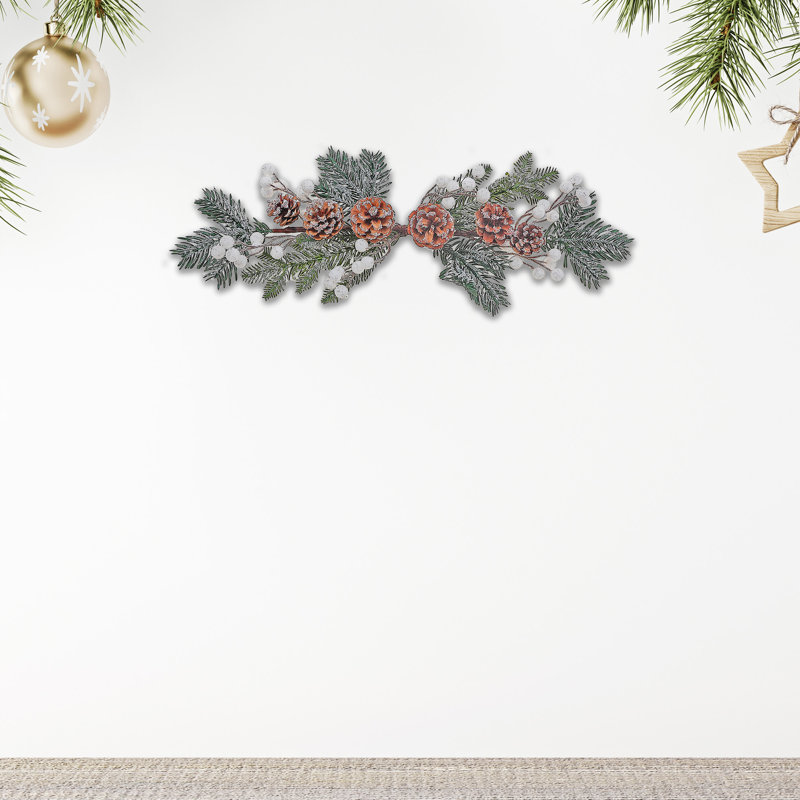 Ornement de Noël pomme de pin et baies blanches