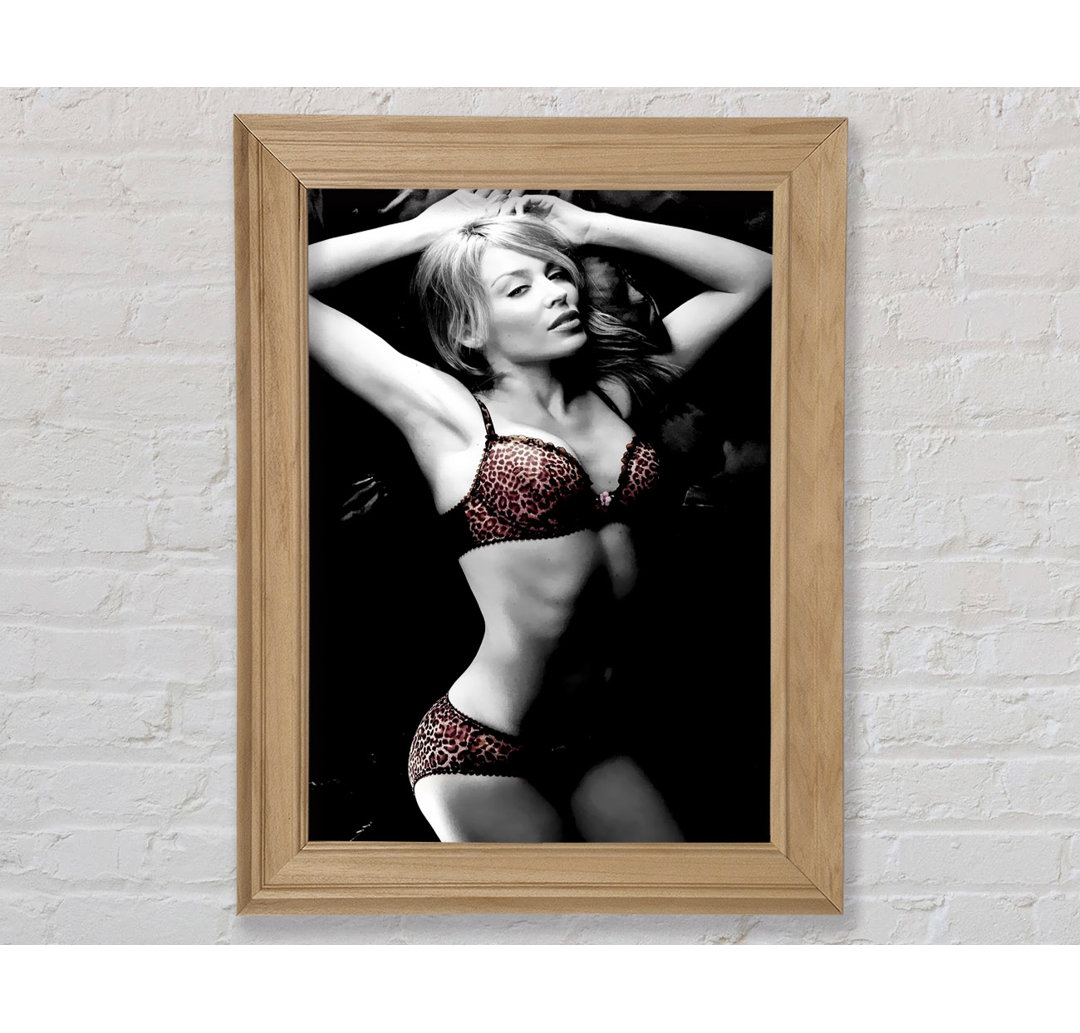 Kylie Minogue Lingerie Colour B N W - Einzelne Bilderrahmen Kunstdrucke