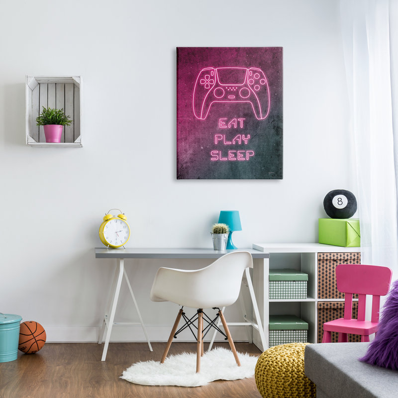 «Eat Play Sleep Pink Gamer» par Mary Urban - impression sur toile tendue, H 40 po x l 30 po x P 1,5 po