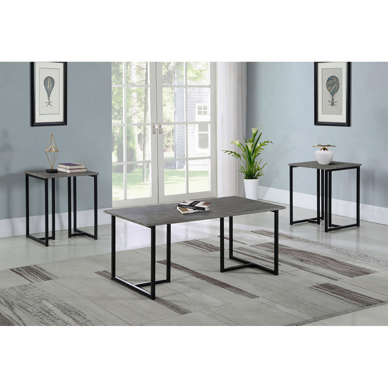 Et ensemble 3 pièces occasionnels