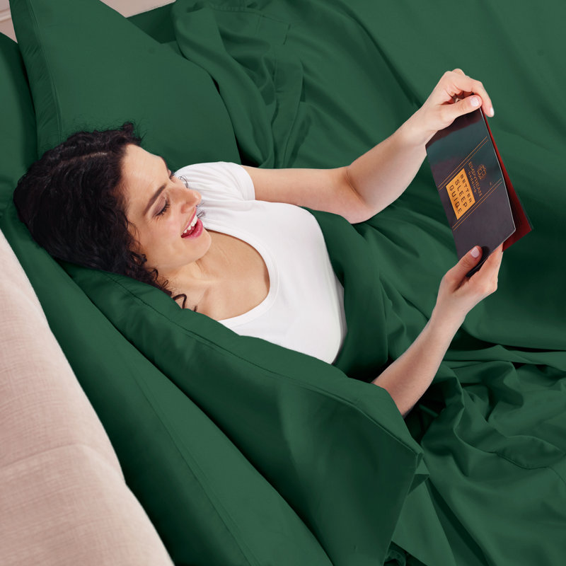 Hunter Green California King Deep Pocket Microfiber Sheet Set