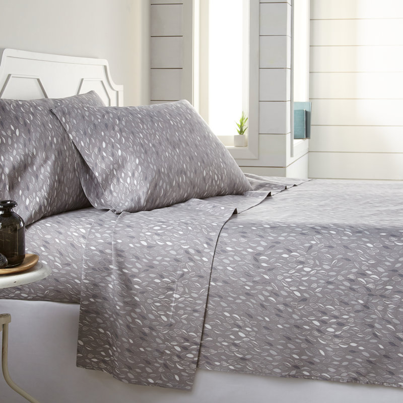 Vilano Choice Floral Microfiber Sheet Set, Full, White Blue