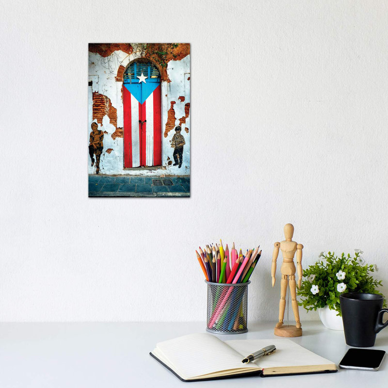 «Puerto Rican Flag Door» - Impression, Toile tendue, H 12 po x l 8 po x P 0,75 po