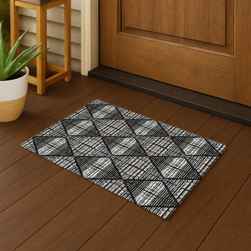 Machine Washable Indoor/Outdoor Chantille ACN2672 Geometric Rug, Black, 1'8" x 2'6"