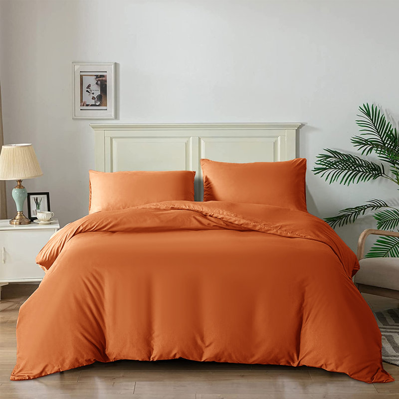 Super Soft Reversible 4 piece Plain Duvet Cover Set with Pillowcases, Kingsize Duvet Cover + 3 Additional Pieces, Rust