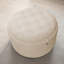 Repose-pieds capitonné rond 27,5 po avec rangement-373192638