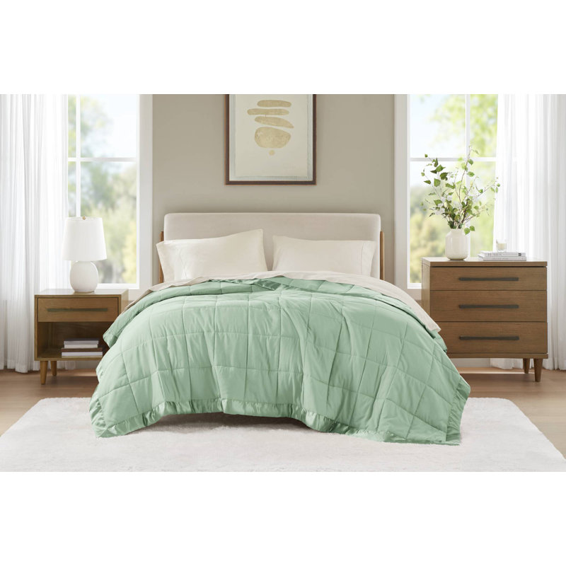 Couverture légère en duvet synthétique avec bordure en satin , Très grand, Aigue-marine
