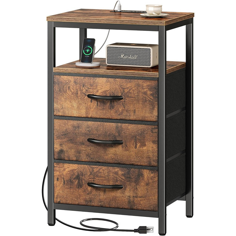 Table de chevet rustique brune avec station de charge, tiroirs en tissu, ports USB et prises de courant
