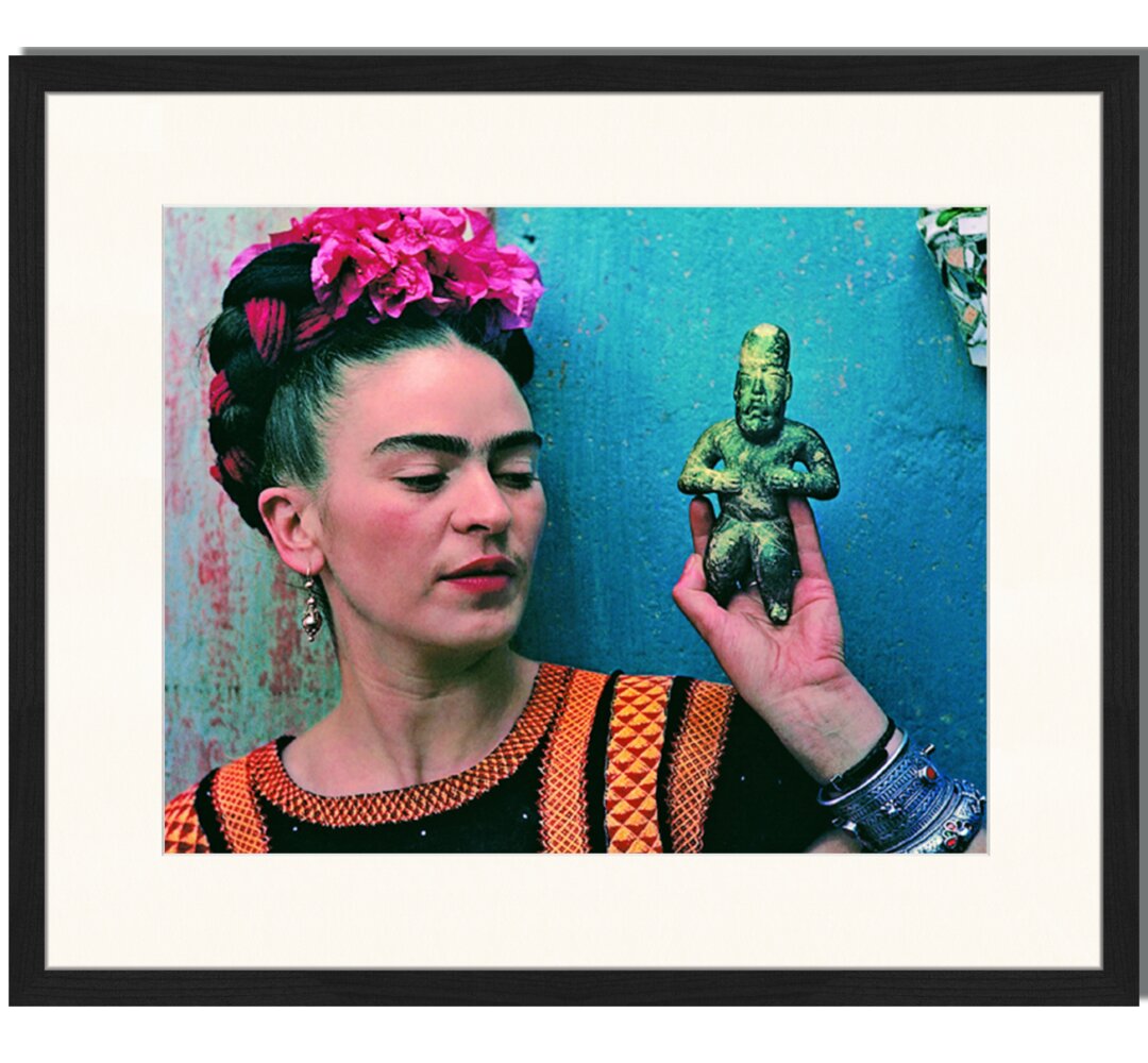 Gerahmtes Poster Frida Kahlo durch die Linse von Nickolas Muray