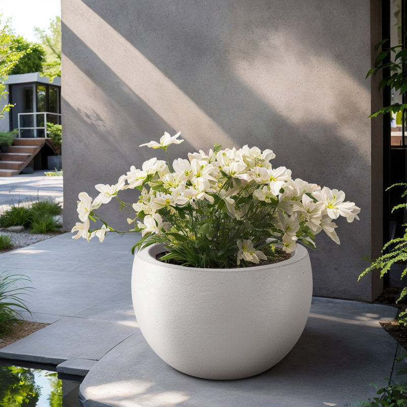 Pot à fleurs en ciment Highwoods, H 10,5 po x l 15 po x P 15 po, Ardoise fraîche