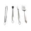 Ensemble d'outils de barbecue robustes en acier inoxydable : spatule, brosse et pinces. Parfait pour les barbecues au gaz, au charbon et infrarouges lors de vos fins de semaine en plein air.