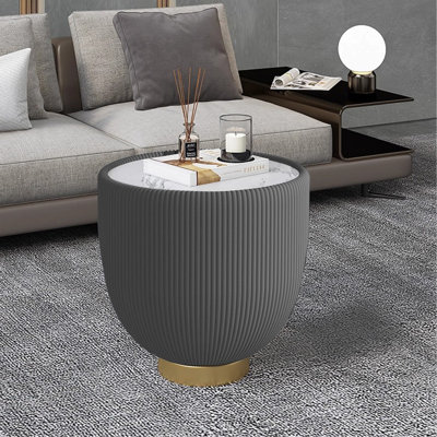 Table basse en forme de tasse
