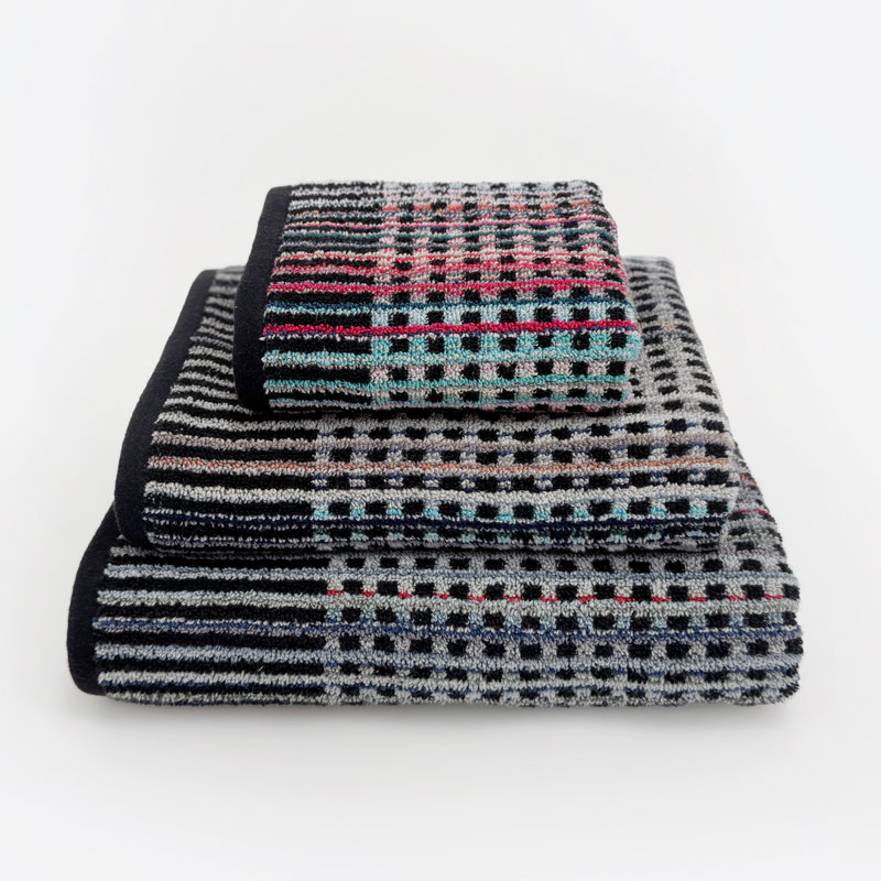 Tamaica 100% Cotton Black Patterned Bath Sheet