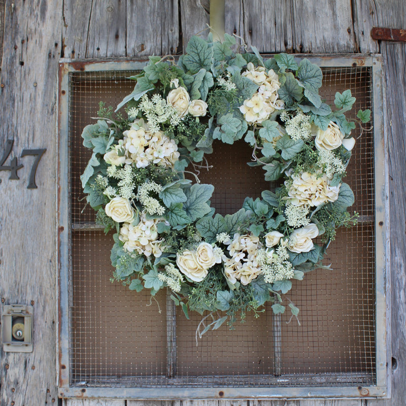 Couronne de fleurs, H 26 po x l 26 po x P 6 po
