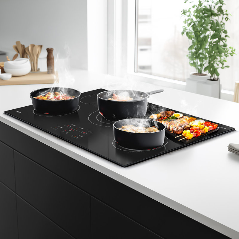 Surface de cuisson électrique en céramique noire à surface lisse de 36 po avec trois éléments anneaux
