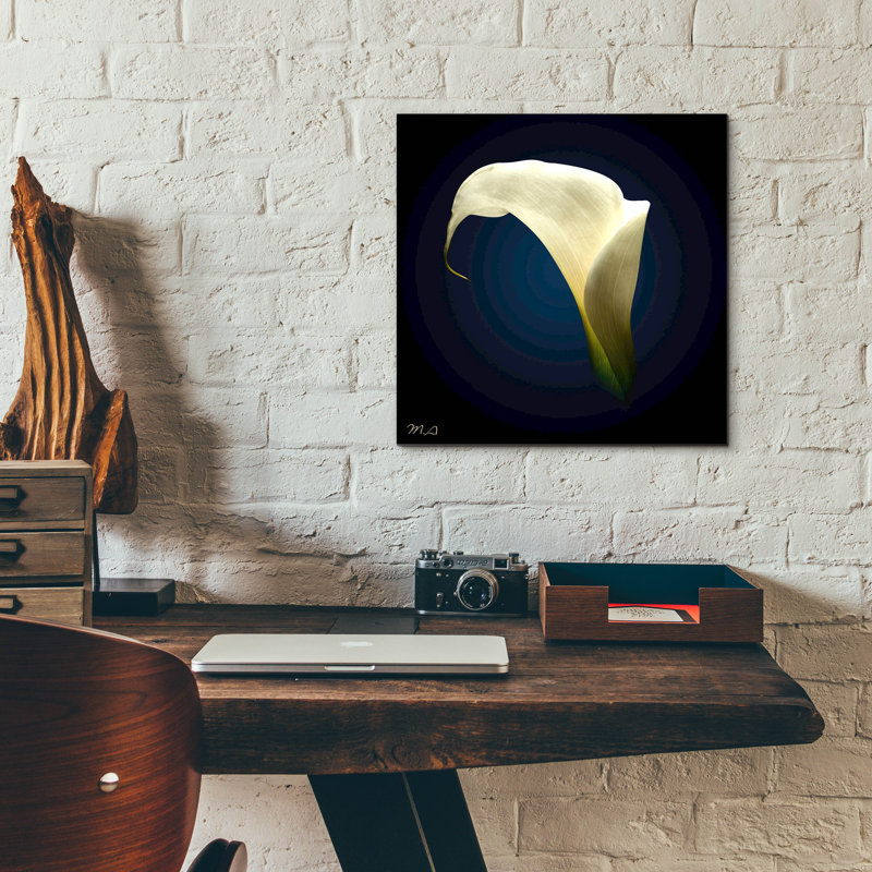 «Inner Glow» par Mark Ashkenazi, H 12 po x l 12 po x P 0,13 po
