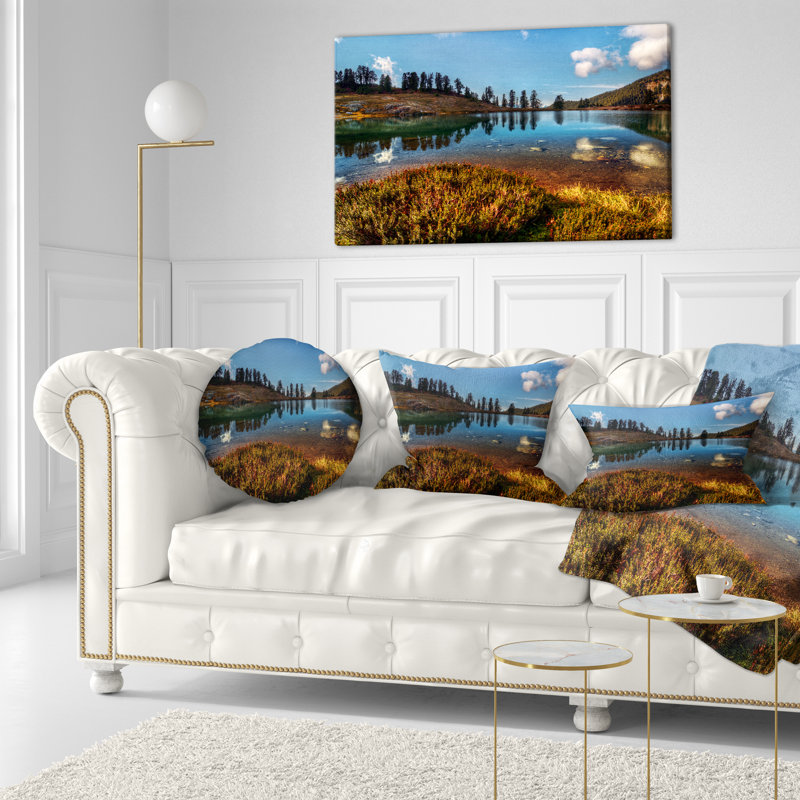 Coussin Calm Mountain Lake et Clear Sky