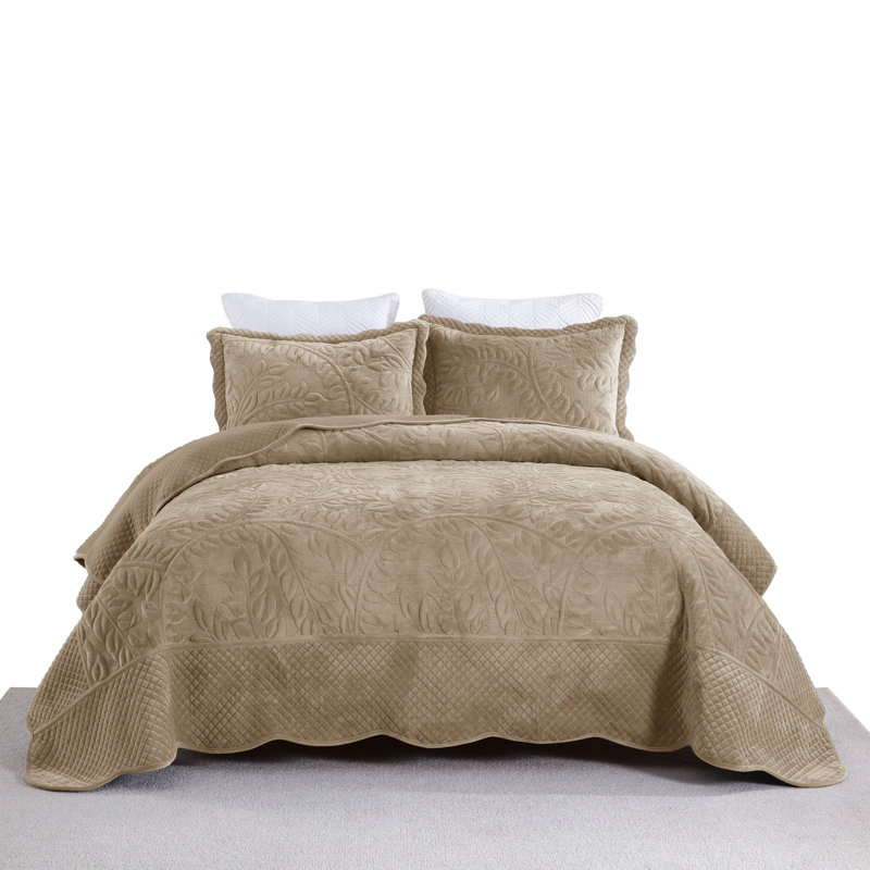 Ensemble de courtepointe surdimensionnée en velours brodé avec 2 taies décoratives Marcielo, Brun