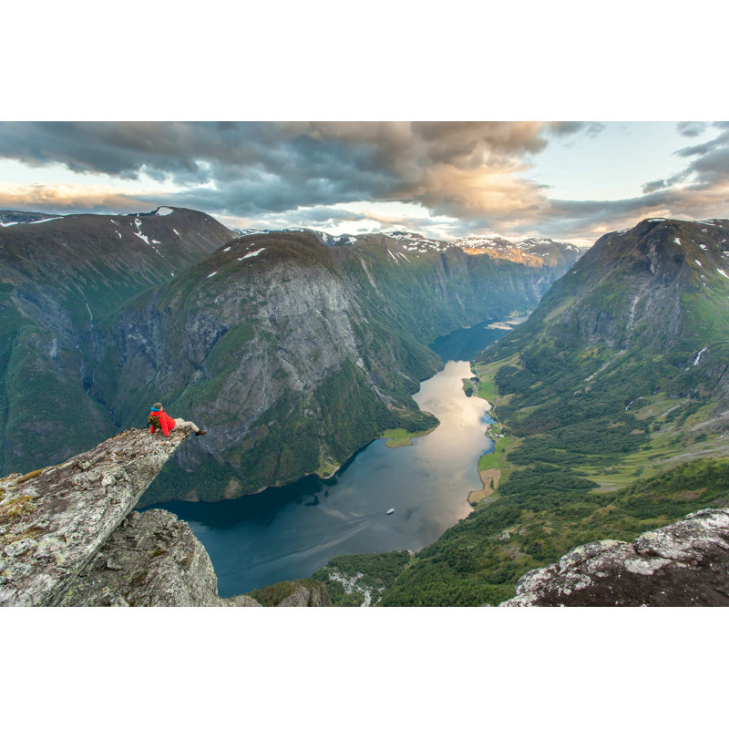 «Fjord View» par Adammajor - Photographie sur toile tendue, L 12 po x H 8 po