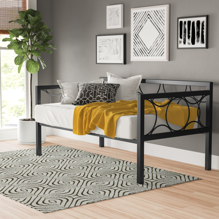 Lark Manor Westmalle Daybed & Reviews