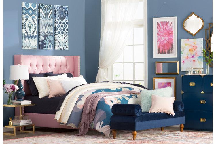 teen girl bedroom idea decorated with royal blues and pinks