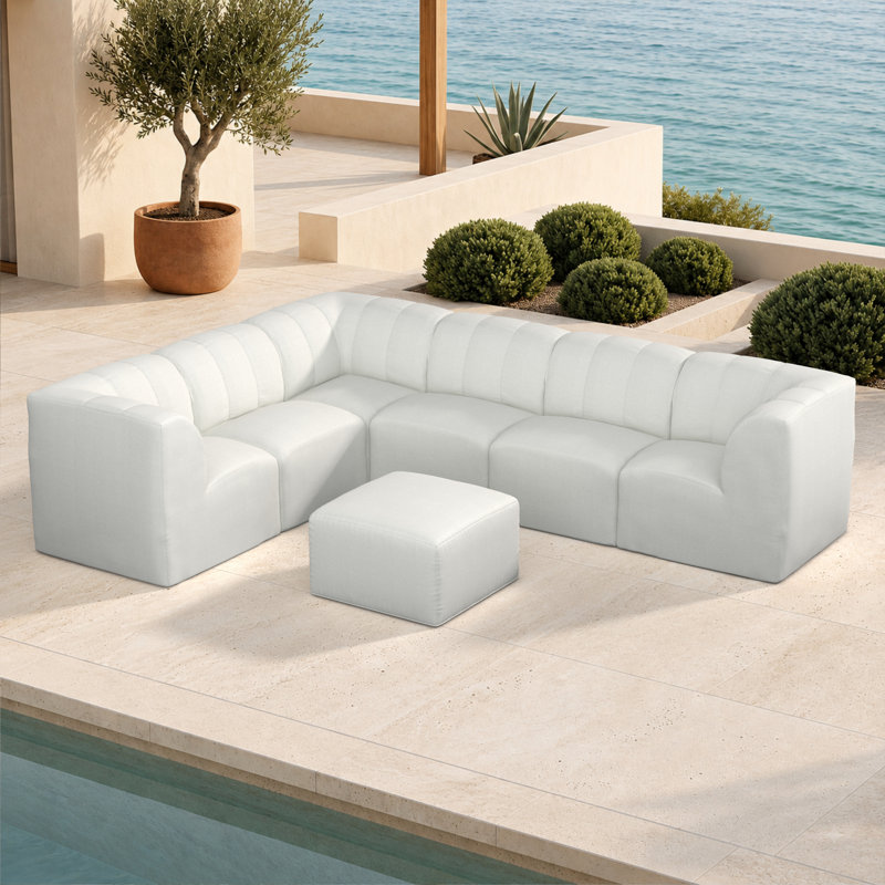 Canapé modulaire rembourré en L avec repose-pieds et coussins Sunbrella 7 pièces Praia, Tissu blanc Sunbrella®
