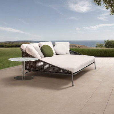 Sturdy Aluminum Outdoor Patio Daybed Handwoven 2 - Person Patio Conversation Set
