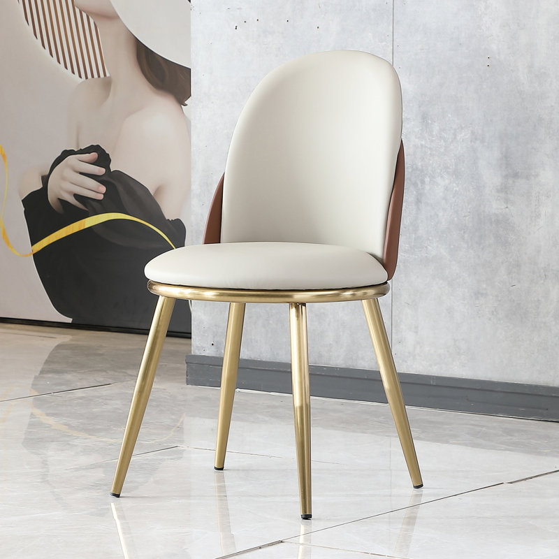 2 chaises de salle à manger beige, cuir PU, pieds en métal pour un revêtement en cuir confortable
