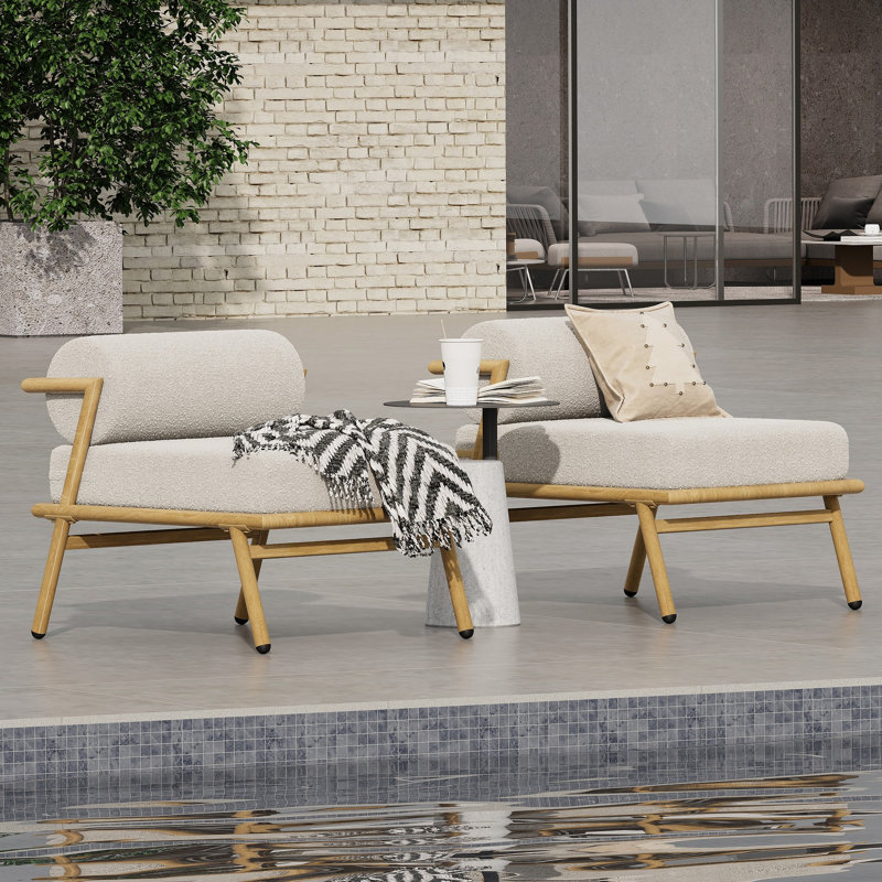 Fauteuil club d'extérieur en fer au fini teck La Fiora, coussin blanc cassé, ensemble de 2