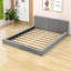 Grand lit plateforme tapissier en bois avec tête de lit-890168721